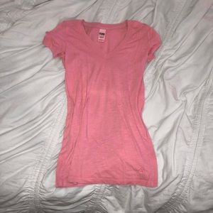 VS PINK ✧･ﾟV-NECK